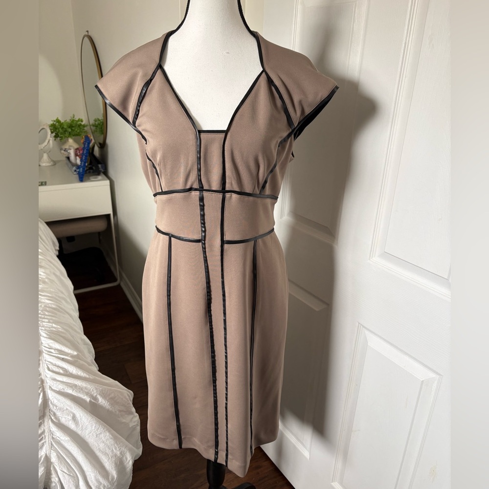 Maggy London Taupe Sheath Dress Size 12 Black Trim Workwear Cocktail
